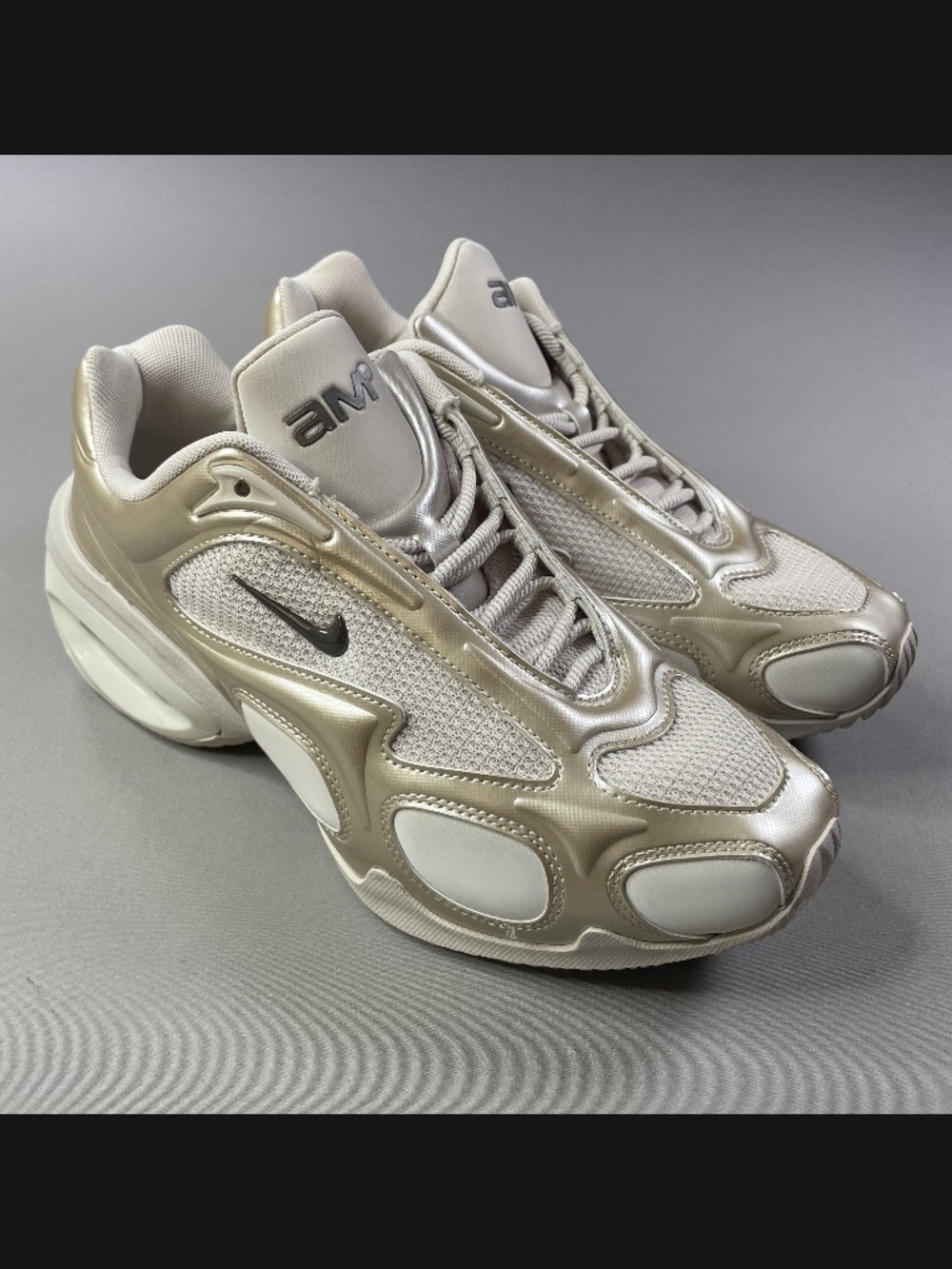 NEW Nike Air Max Shoes Womens gold tan muse sneakers athletic streetwear casual